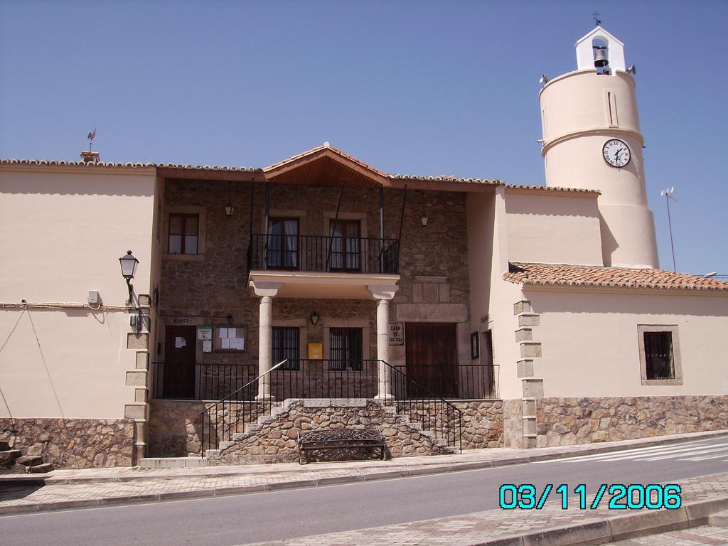 Gasthaus Via Caparra Superior Oliva de Plasencia Exterior foto